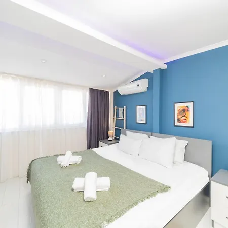 Superb Flat Near Hadrian's Gate Lejlighed Antalya